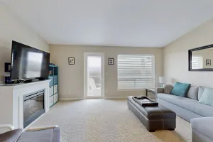 Image of Top Floor - All The Views - 2 Bed 2 Bath Apartment in Westport