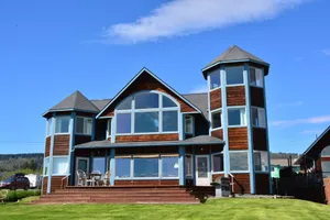 Image of Seaside Lodge on Bishop's Beach with Spectacular views of Kachemak Bay!
