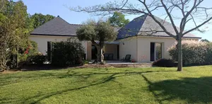 Image of Maison Plain Pied Avec Grand Jardin Paysager