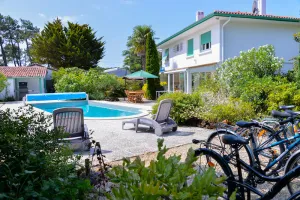 Image of Mimizan Plage: villa ***** - 5 rooms - 6\/10 persons, swimming-pool....
