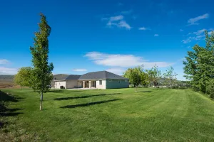 Image of Laliik Iniit South - Million-dollar views!