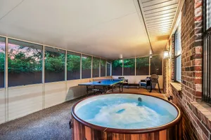 Image of Evergreen - Modern Denton Home Near UNT