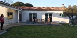 Image of SINGLE-STOREY HOUSE WITH LARGE ENCLOSED GARDEN CLOSE TO THE BEACH FOR 6 PEOPLE