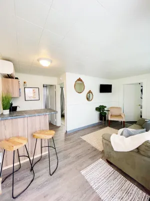 Image of Suite 102 | 2 Bedroom \/ 2 Bath + Living & Kitchen