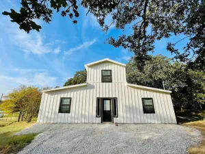 Image of Private room in bed and breakfast hosted by Tye