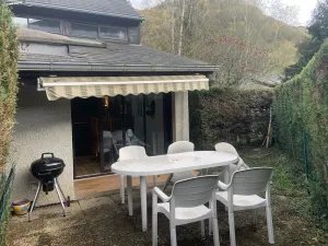 Image of Charming rustic house with small garden near the Gave d'Ossau. Ideal for families.