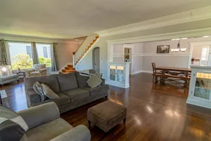Image of Close in Historic district craftsman