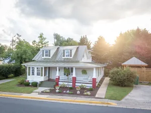 Image of In town spacious home hot tub WIFI minutes from area attractions