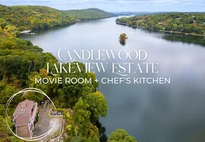 Image of Lakeview Estate - Chef's Kitchen - NYC Getaway