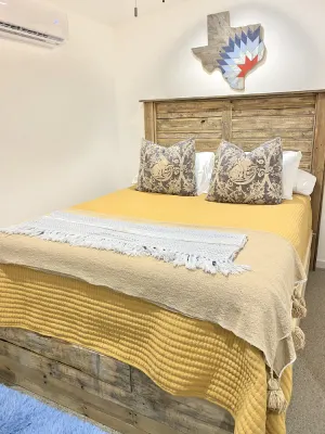 Image of Cozy Apartment near Downtown