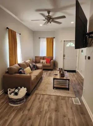 Image of Honeycomb Hideout w\/ 2 bedrooms