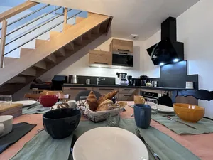 Image of Gîte Champêtre avec Animaux, Spa et Tout Confort en Pleine Nature Bourbonnaise - FR-1-489-539