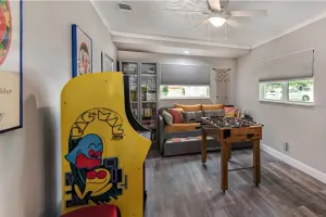 Image of 3brm\/King*GameRoom*near Bush Gardens, USF& Moffitt