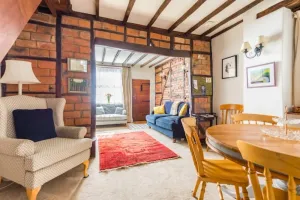 Image of Sarah’s Cottage Centre of Taunton Georgian Cottage