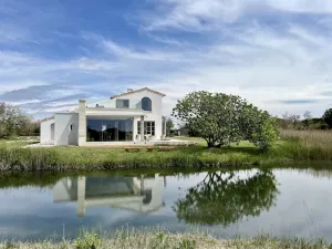 Image of 5* holiday home, comprising 5 bedrooms and living areas