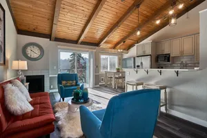 Image of SeaTac Condo Close to Everything!