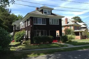 Image of Quiet New England neighborhood - Greenfield, Ma. One guest only, 5 nights max.