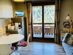 Image of Appartement cosy 2 pièces, 4 pers, Châtel – Balcon, parking, proche télécabine et centre - FR-1-676-123