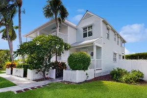 Image of Immaculate oceanfront townhouse with ocean view & private beach access