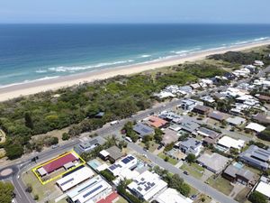 Image of Beach House Getaway - Family & Pets ZB6