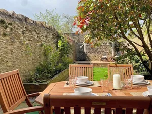 Image of Historic Family Cottage - Central Frome