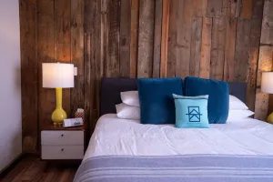 Image of Spacious 2 Bedroom Apartment in Lyons