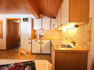 Image of Lovely apartment for 6 guests with WIFI, TV, patio, pets allowed and parking