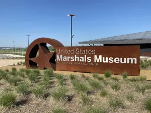 Image of Old Fort Loft King & Queen suites nearest accomodation to Marshals Museum power your EV for free!