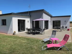 Image of Beautiful private villa for 6 people with WIFI, TV, terrace and parking