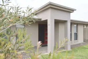 Image of Guichen Villa 3 - Wi-Fi Pets welcome outside