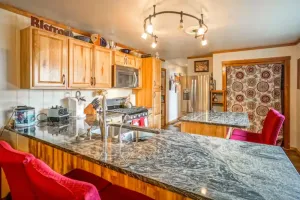 Image of Hot Tub, 1bd\/1ba, Nob Hill Home, King bed, W\/D