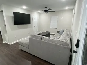 Image of JackPotz BNB- Cozy Modern Bungalow, 5 min. to Two Kings and More!