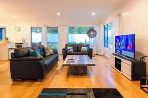 Image of Little Hamptons Beachside Retreat near Town Centre