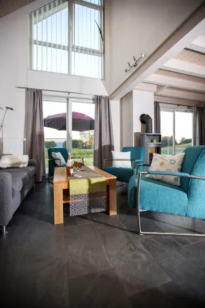 Image of Situated villa with all the comforts, right next to a small lake - Lakeside