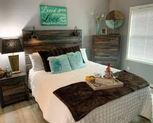 Image of Peaceful Getaway - Close to Everything