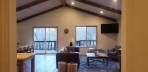 Image of Shady Creek Cabin - Family Friendly Getaway Near Lake
