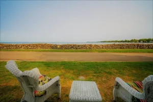 Image of Vintage Lakefront Home in Historic Van Buren Point