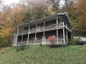 Image of Beautiful home in Lake Cumberland Resort