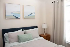 Image of Near Dallas & Lake Hubbard, community pool, +4TVs