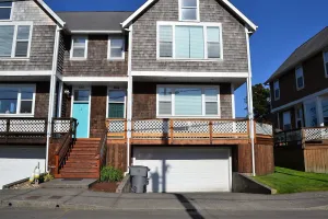 Image of 2Bed\/2.5 Bath, Newly Re-modeled Townhouse, w\/Fireplace, Close to Everything