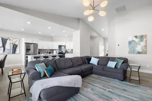 Image of \"A home away from home mixed with a luxury hotel.\" 3 min to canyon, game garage