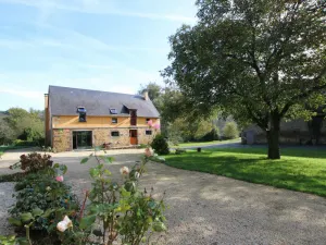 Image of Charming 4-Bedroom Cottage with Garden, Near Mont Saint-Michel