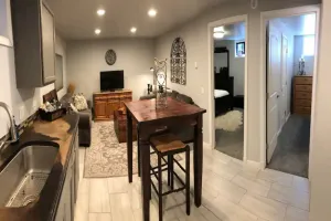 Image of Newly listed, executive apartment, hot tub, great for adventure!