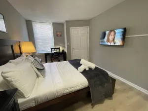 Image of Discover Charm City from a Cozy Retreat