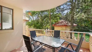 Image of Mermaid \/ Nobby Beach Walk to Beach & Restaurants