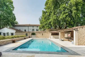Image of Beautiful Provencal Mas with swimming pool