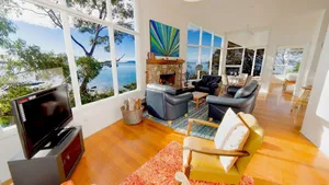 Image of The Hideaway at Swansea - absolute beachfront