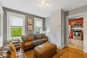 Image of Cozy house close to Brandeis, Bentley, Moody St