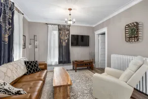 Image of ♥ Cozy historic 3BR w\/ bridge view! Sleeps 7 ♥
