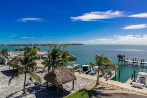 Image of Ocean Isles Yellowtail Row